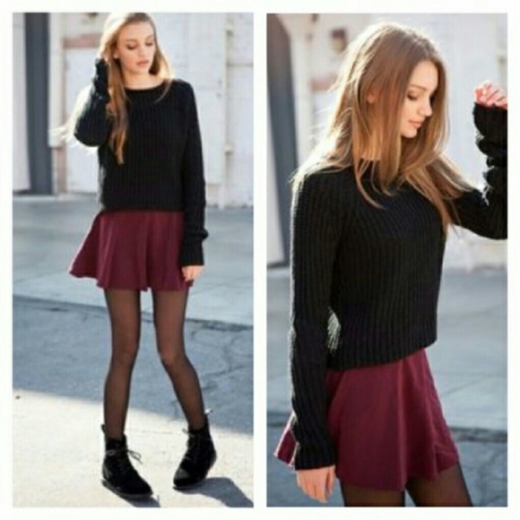 Brandy Melville Burgundy Mini Skirt w/ Elastic Waist - Picture 1 of 7